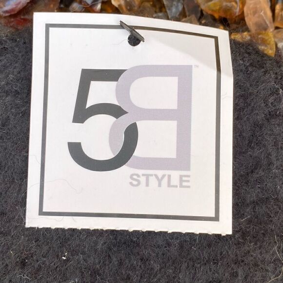 Bundle of Black/Cream Toby Scarf & 5B Black Beanie. NWT - Picture 10 of 11